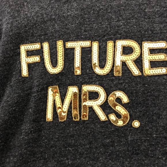 Bow & Drape “Future Mrs.” oversized sweatshirt - Picture 3 of 6